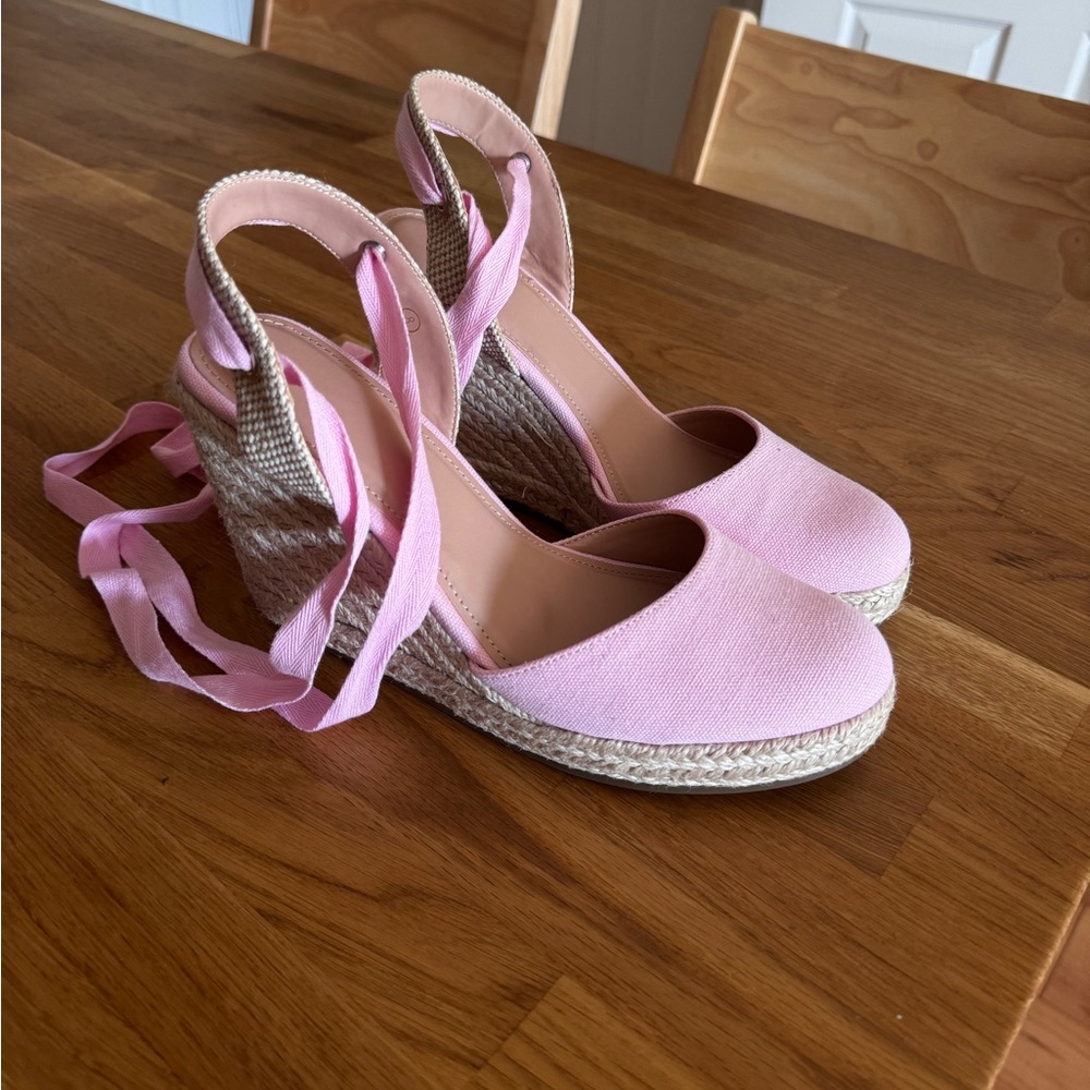 Closed Toe Wedge Sandal Bubblegum Pink